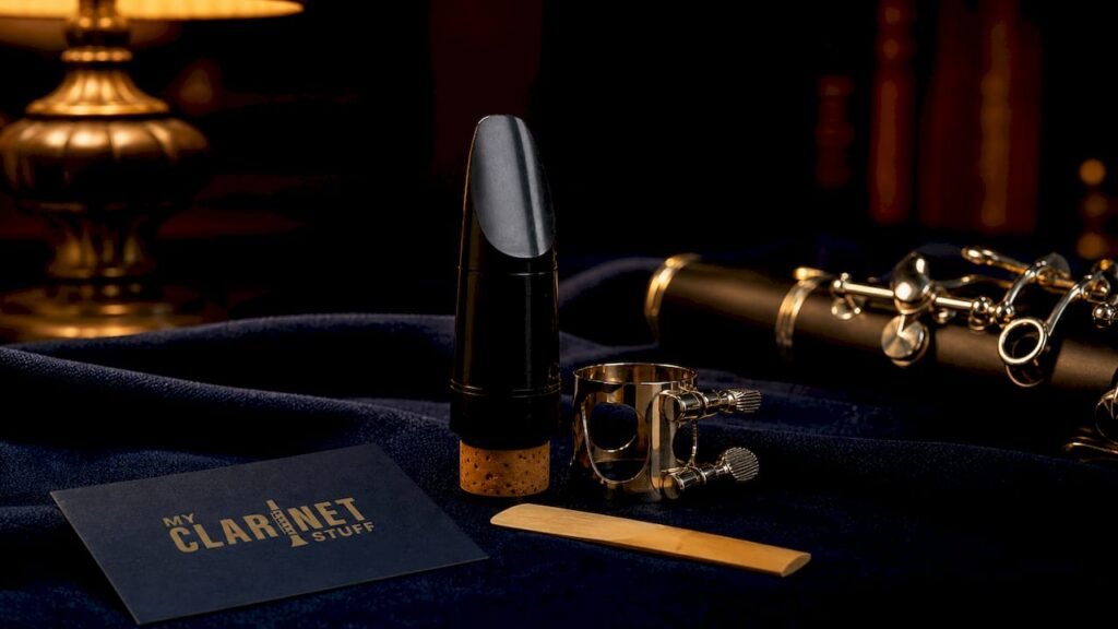 Clarinet Altissimo Register Control: A Player's Guide Clarinet mouthpiece with reed and ligature